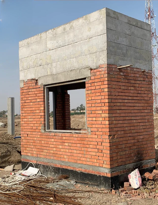 مدخل الجامعة الأمريكية — 21